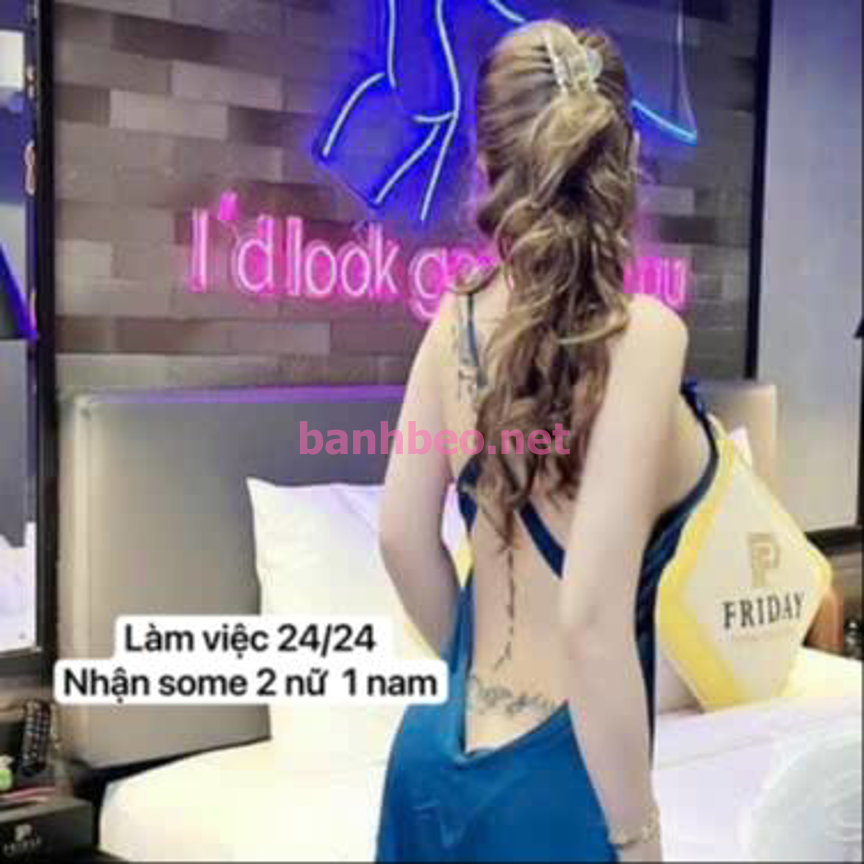 HOT❤️TRANG ANH❤️MẶT XINH-DA TRẮNG-DÁNG NGON - 0972521657