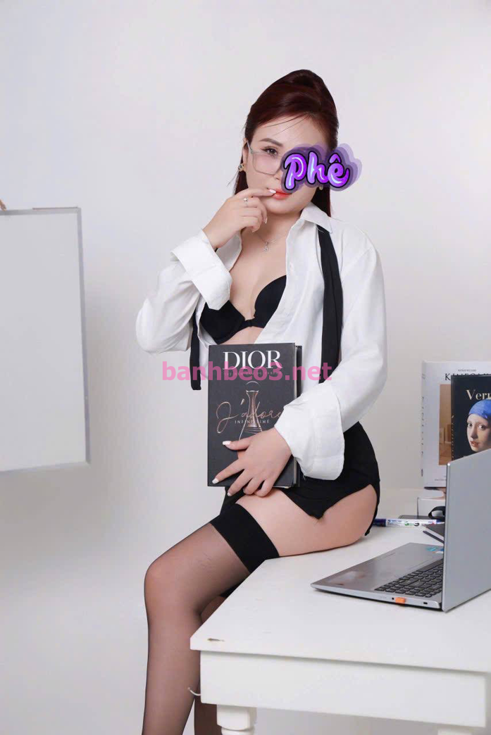 Hương Giang xinh trắng - body bốc lửa, tình yêu cực phê! ❤️
