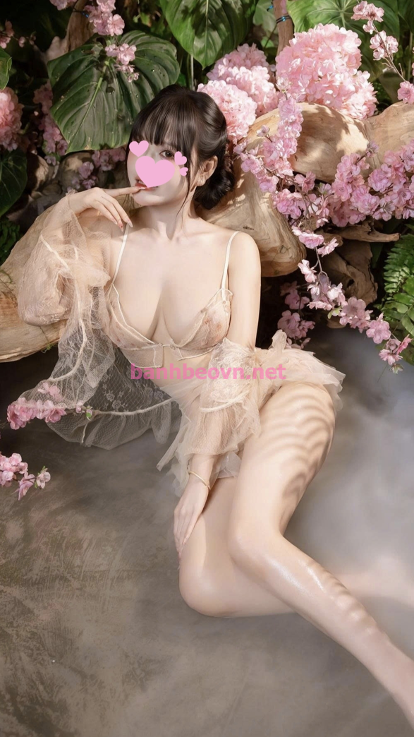 Trà My💋Gái Ngoan Xinh Vú Bự Phục Phụ Như Người Yêu Luôn